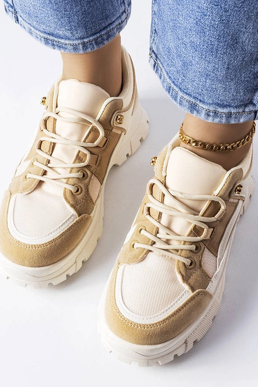 Pruunid spordijalatsid mustriga tald,...