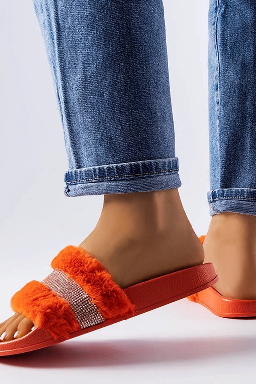 Oranžid liumäed tsirkoonidega Carrito