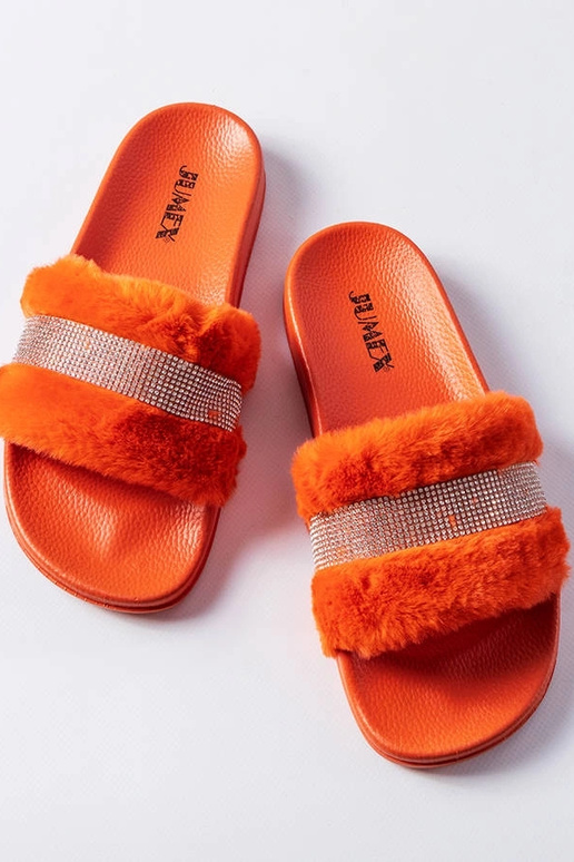 Oranžid liumäed tsirkoonidega Carrito