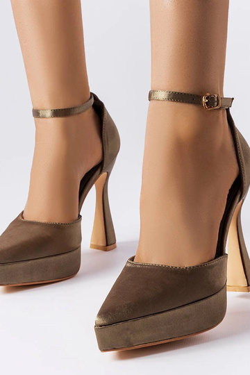 Olive kõrge kontsaga pumbad...