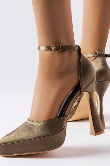 Olive kõrge kontsaga pumbad... 2