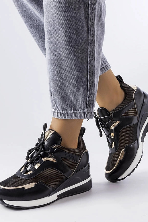 Mustad-kuldse värviga sportlikud...