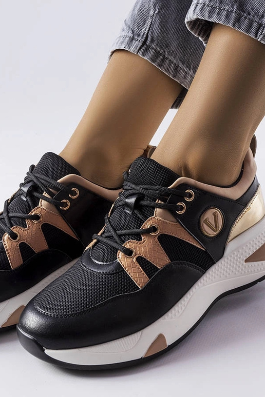 Must-kuldsed Vinceza tossud Must-kuldsed Vinceza tossud