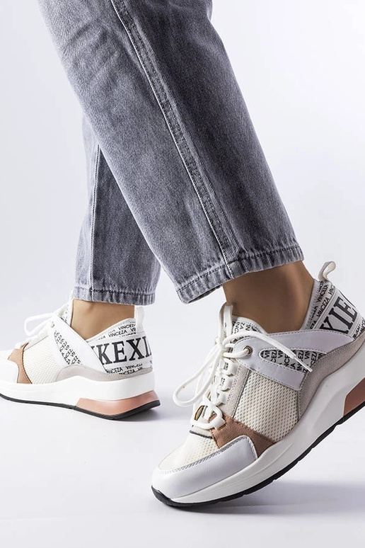 Vinceza valged ja roosad tossud