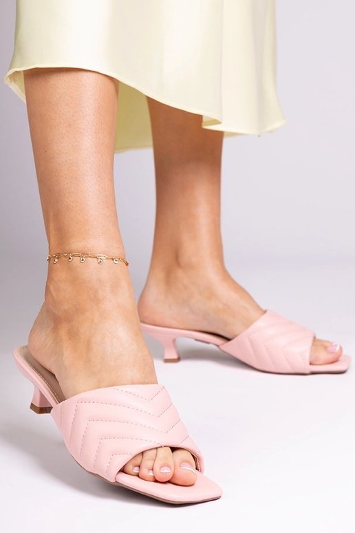 Roosad sussid madala kontsaga, „Launay"