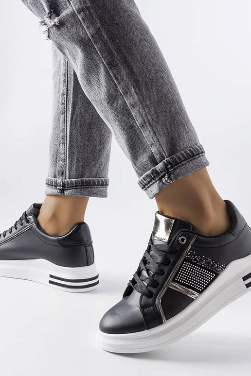 Xarlesi tsirkoonidega kaunistatud... Xarlesi tsirkoonidega kaunistatud...