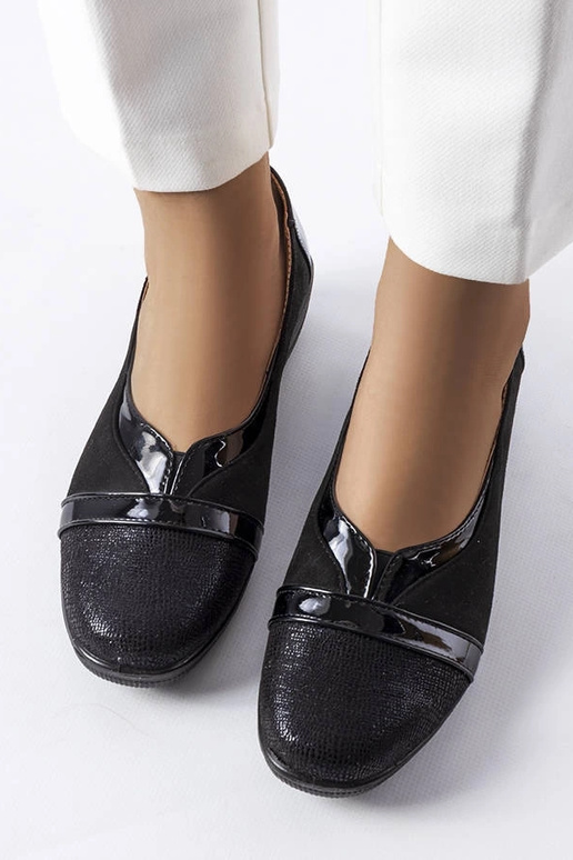 Mustad päikeseloojangu kiilud