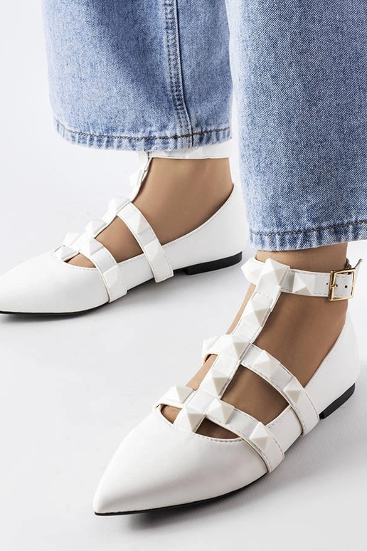 Valged baleriinad suurejoonelise...