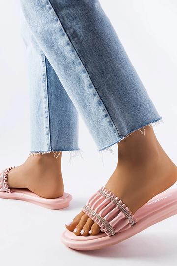 Roosad tsirkoonist plätud... 2