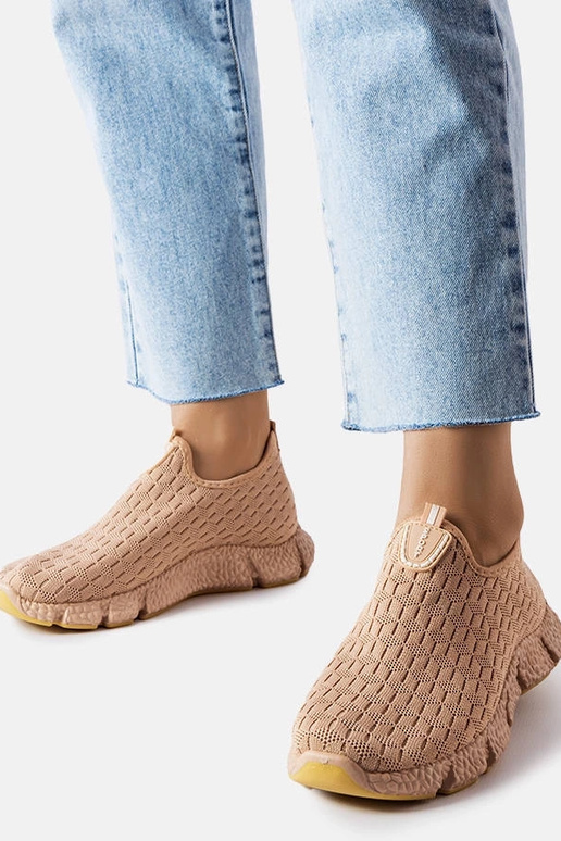 Beežid sporditossud Obenor slip-on Beežid sporditossud Obenor slip-on