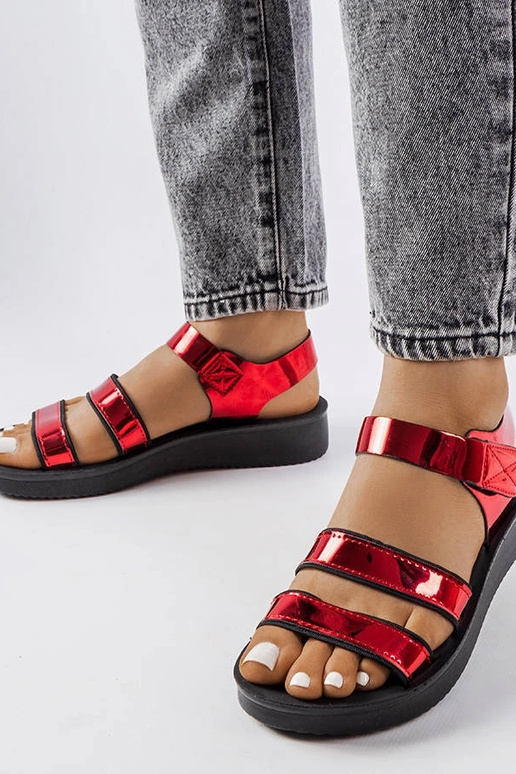 Brices Red lakknahast sandaalid