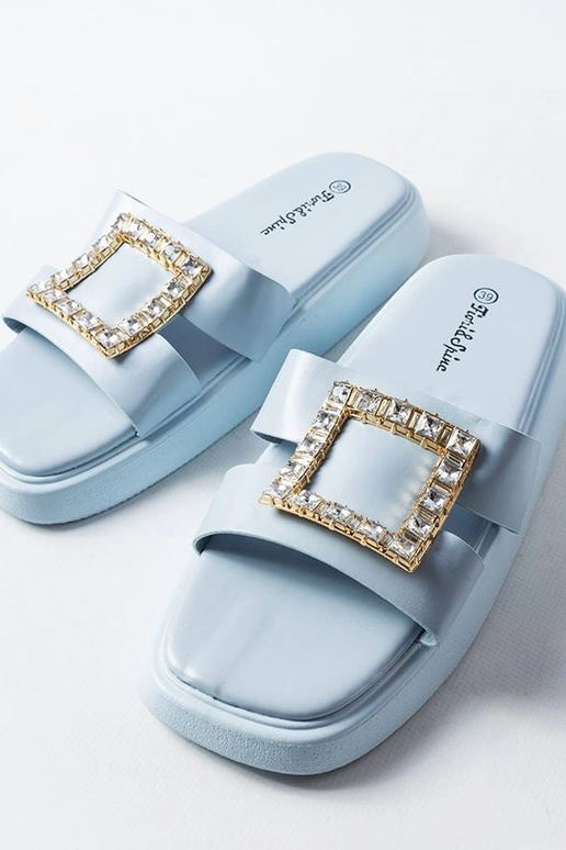 Sinised Fusberta tsirkoonist plätud