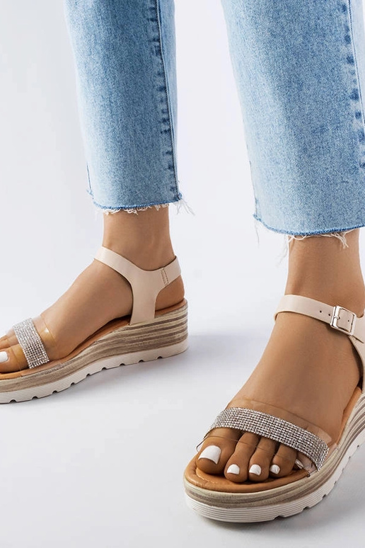 Bussière'i beežid sandaalid