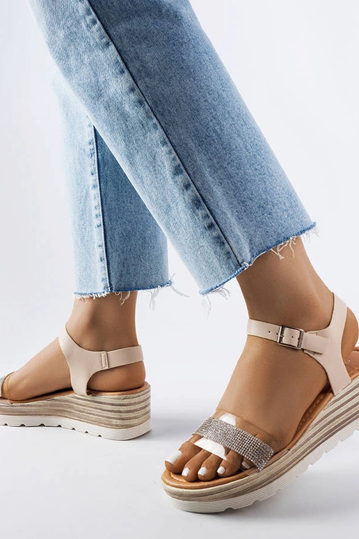 Bussière'i beežid sandaalid