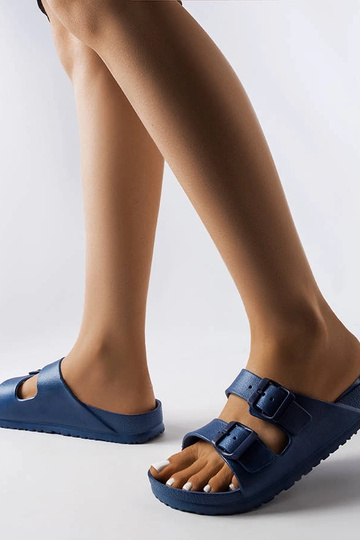 Eugene'i tumesinine kummist... 2