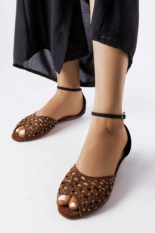 Pruunid ažuursed sandaalid...