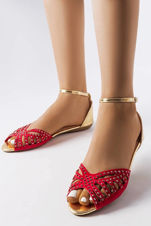 Punased ažuursed sandaalid...