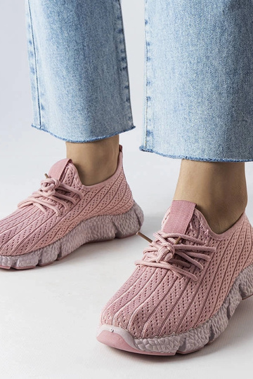 Élodie roosad sporditossud