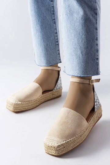Beežid espadrillid sädeleva vahetükiga Myasia