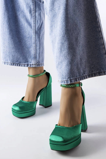 Rohelised pumbad kõrge...