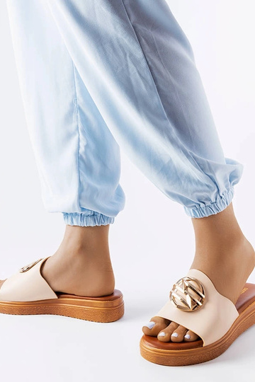 Michelle'i beežid platvormi... 2