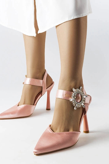 Linda beežid satiinist...