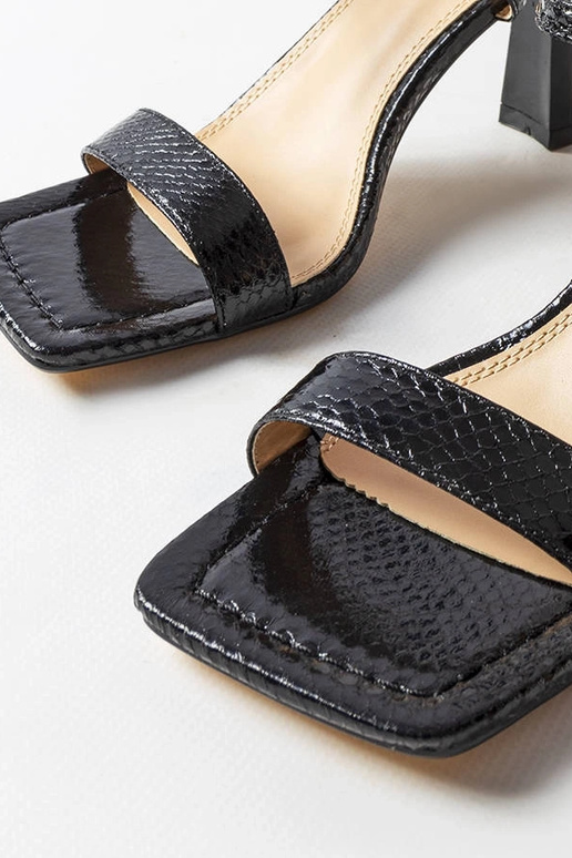 Mustad Amalia kõrge kontsaga sandaalid