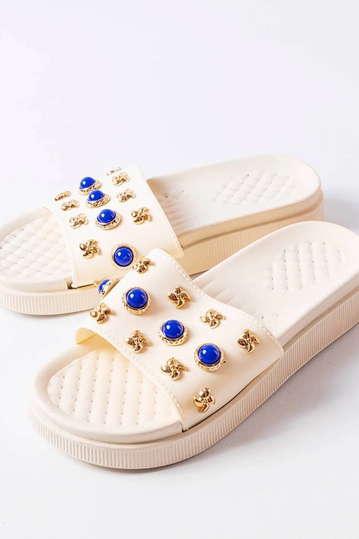 Beeži kaunistusega Montesarchio plätud