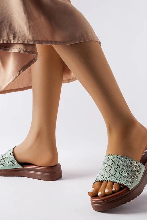 Rohelised ažuursed plätud Irvine...