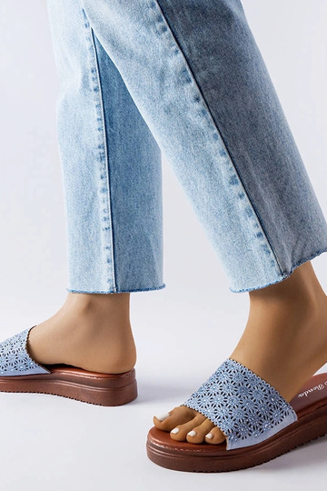 Sinised ažuursed liumäed... 2