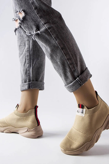 Tumebeežid Greco naiste... 2