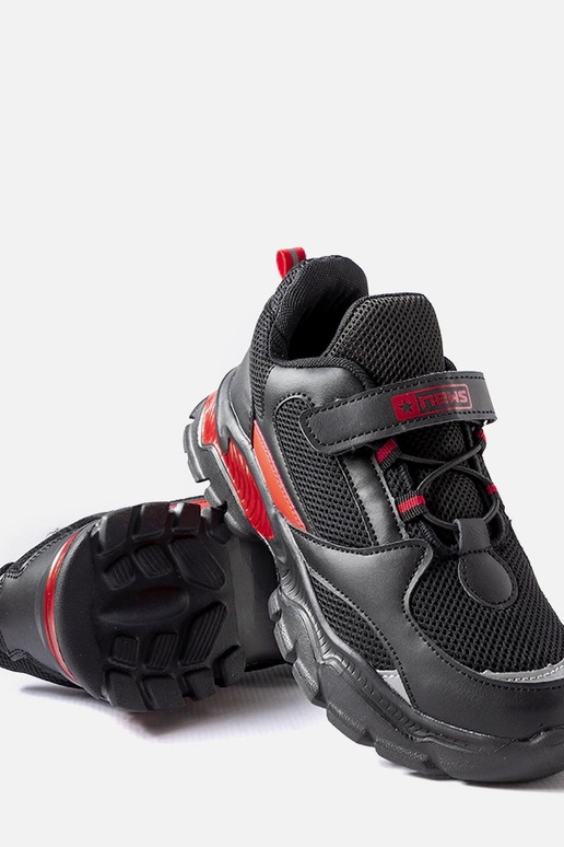 Mustad-punased spordijalatsid...