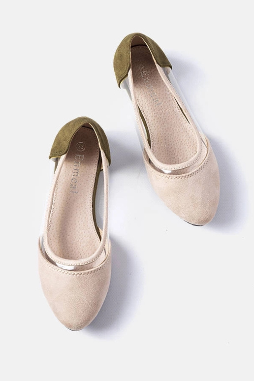 Kortes roosad ja rohelised... Kortes roosad ja rohelised...