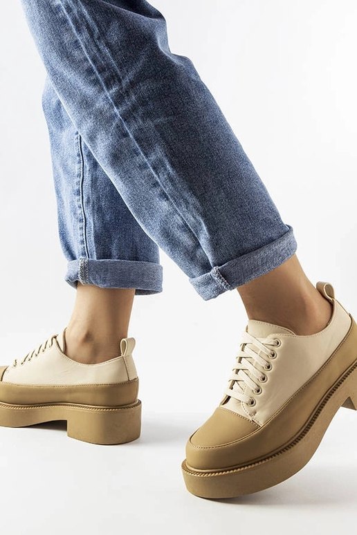 Tumebeežid lamedad kingad Merico