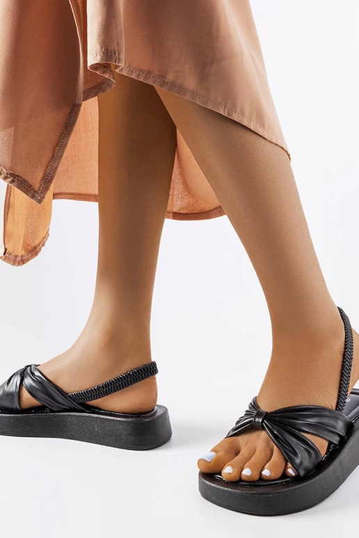 Mustad Montagna platvormi sandaalid