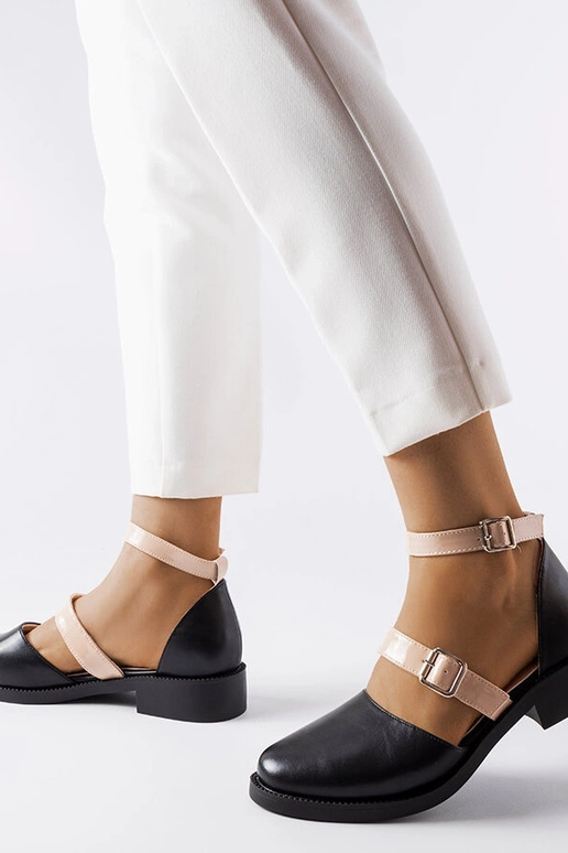 Musta Josiane pandlaga balletikorterid