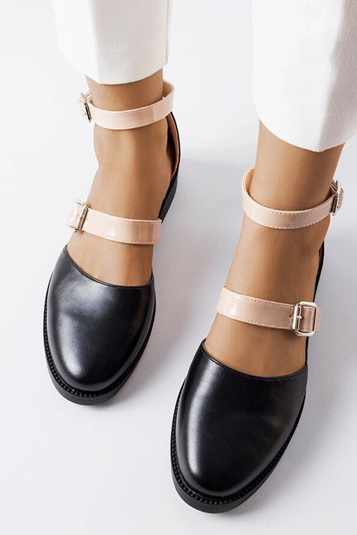 Musta Josiane pandlaga balletikorterid