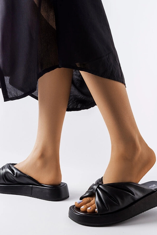 Mustad madala kiiluga plätud Hog