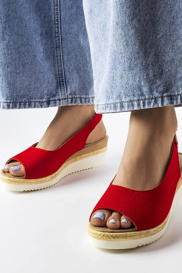 Punased sandaalid... 2