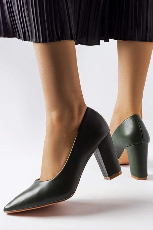 Maurelle rohelised kontsaga pumbad