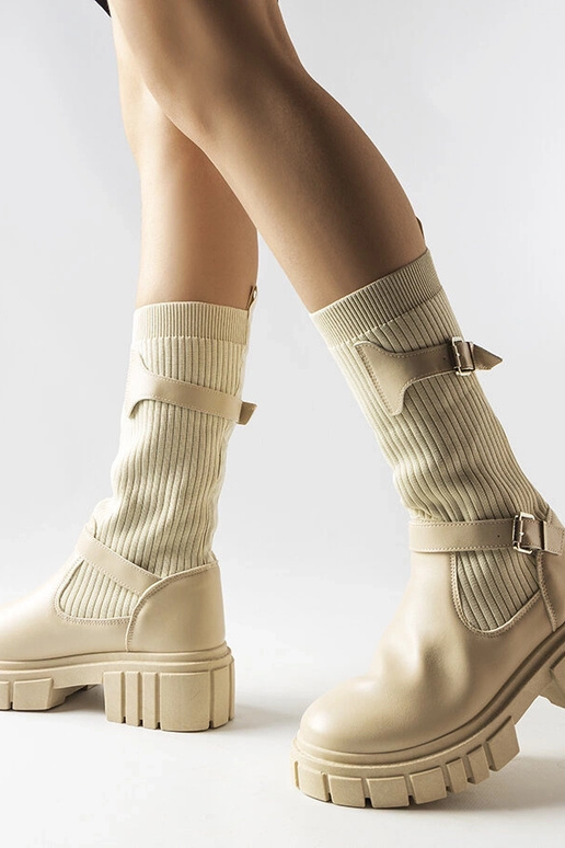 Beežid stiilsed elastse varrega...