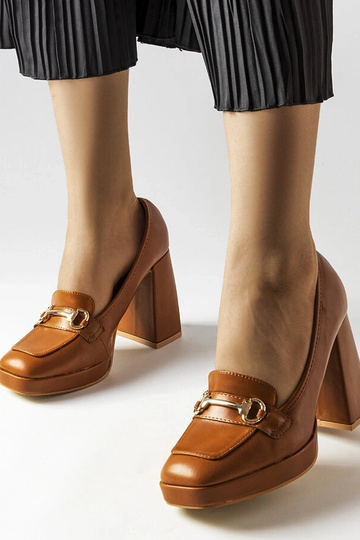 Pruunid geomeetrilise...