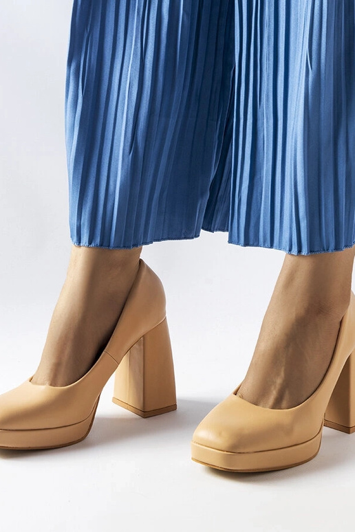 Beežid pumbad kõrge kontsaga Mailly