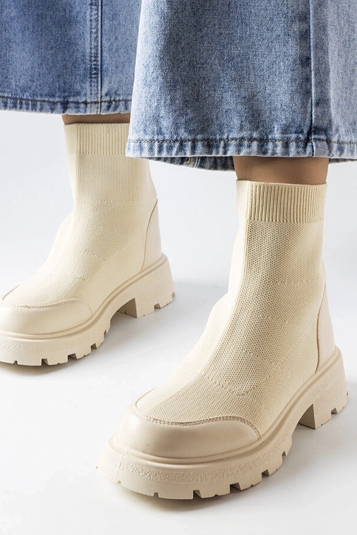 Beežid sokisaapad Lonte