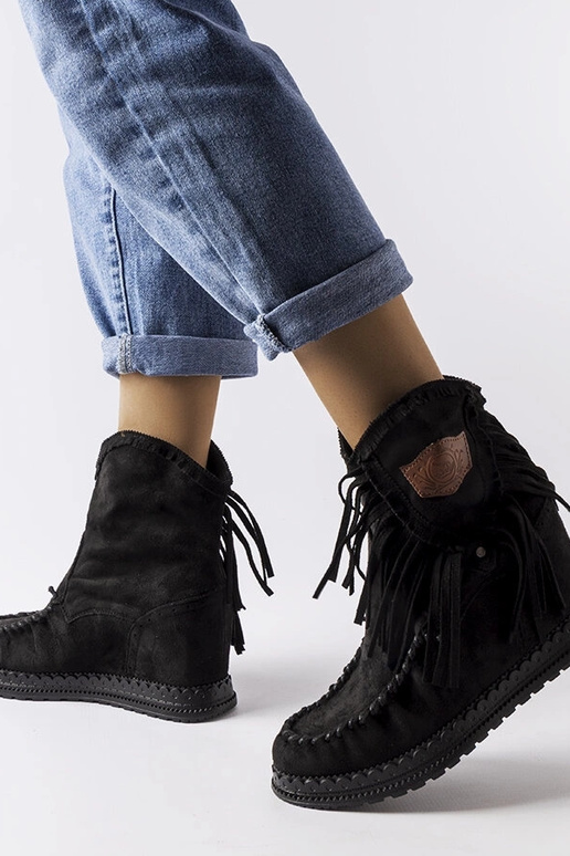 Mustad Giudice poolsaapad