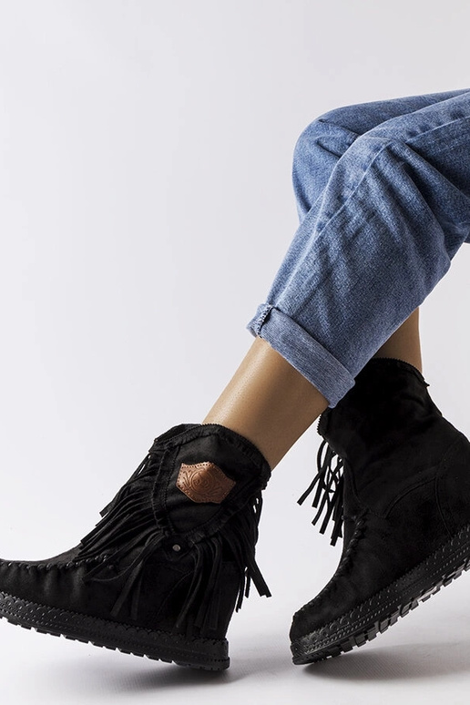 Mustad Giudice poolsaapad