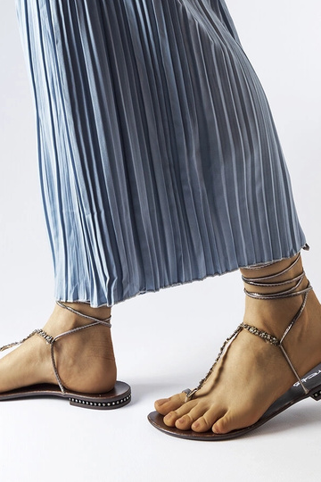 Tumehallid tsirkoonidega... 2