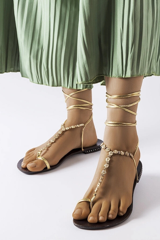 Troghi kuldsed tsirkoonidega sandaalid