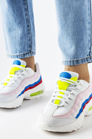 Valged värviliste...