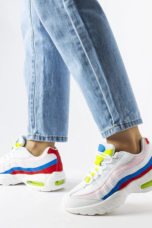 Valged värviliste vahetükkidega...